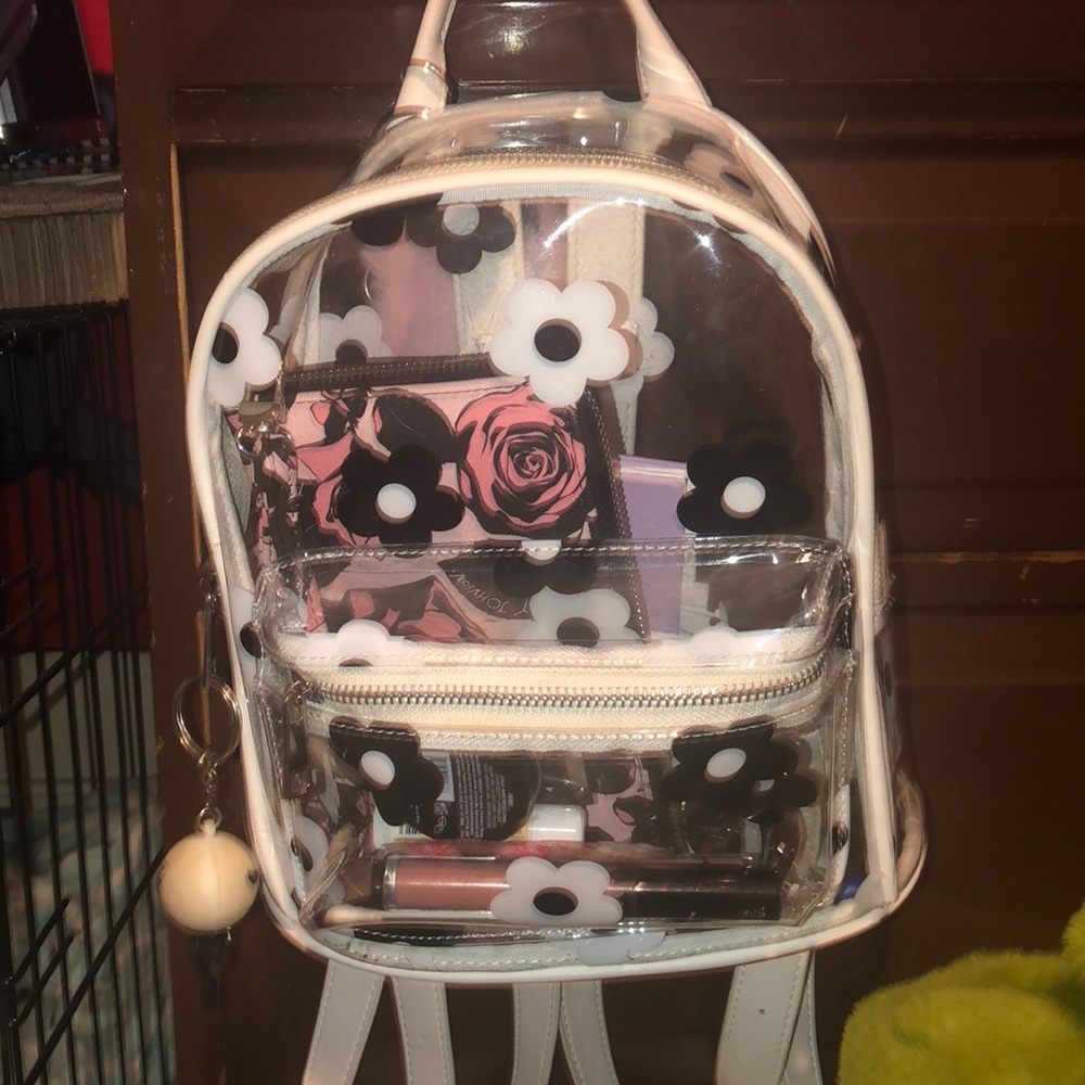 Forever 21 flower clear backpack 🎒 🌸 🌺